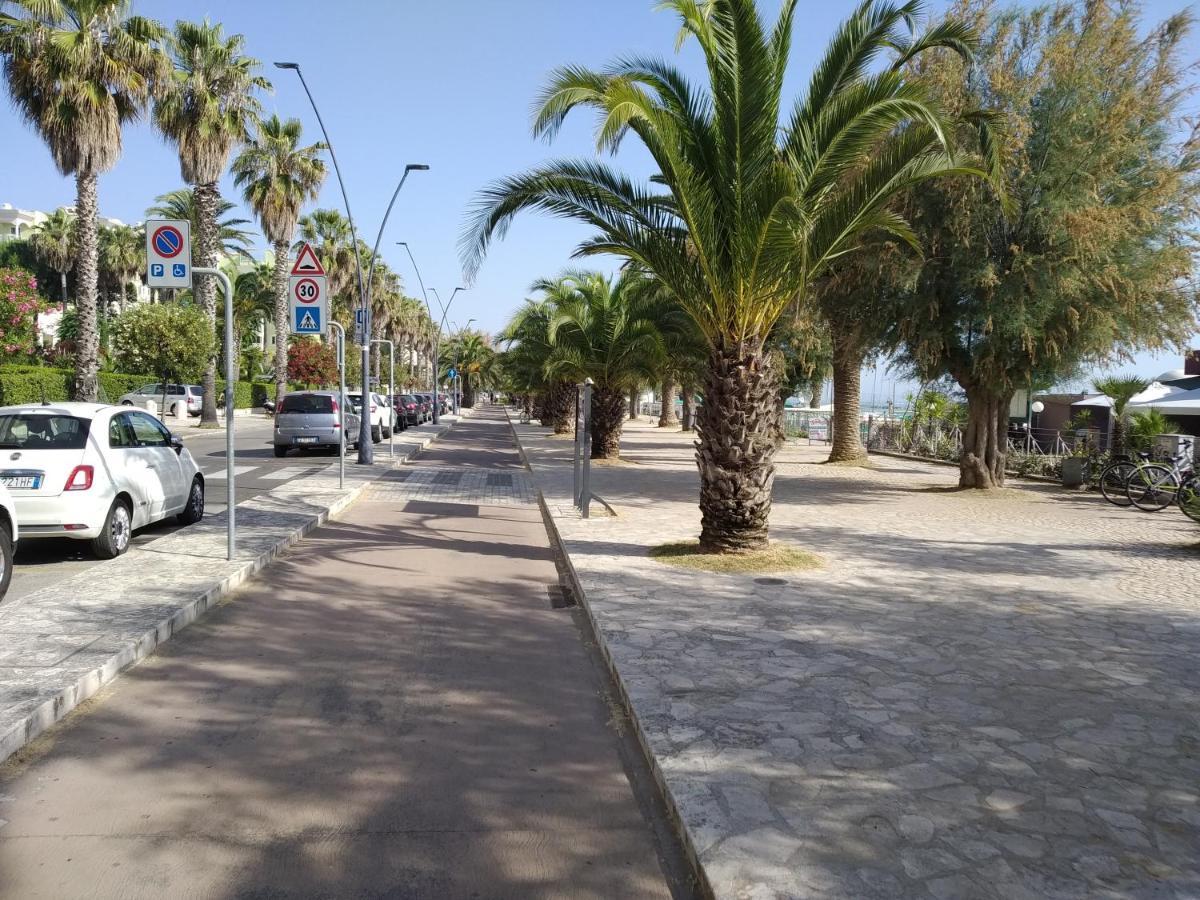 Casa Giardino Lejlighed San Benedetto del Tronto Eksteriør billede